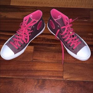 Chuck Taylor II - Women's High- Top Sneakers - 9